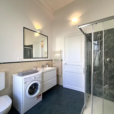 Elegante In Storica Sul Mare * Garavan