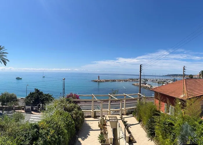 Elegante In Storica Sul Mare شقة *